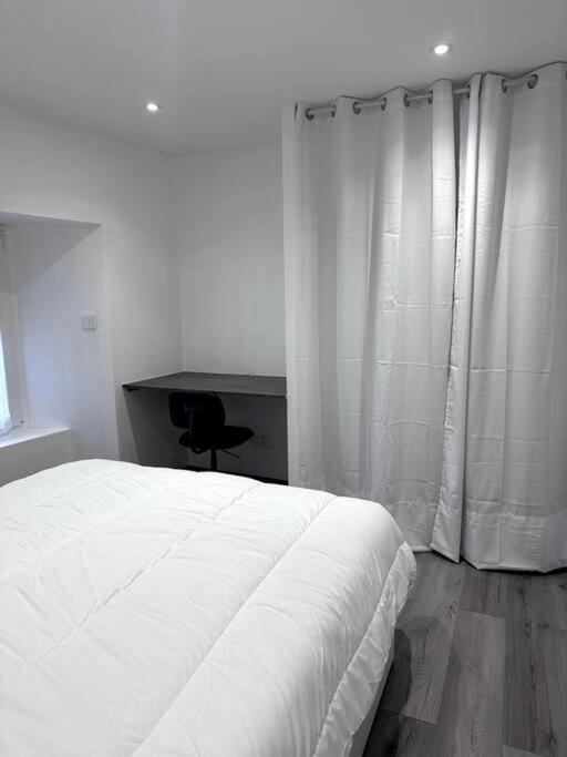 Appartement T4 En Hyper-Centre Bourgoin-Jallieu Εξωτερικό φωτογραφία