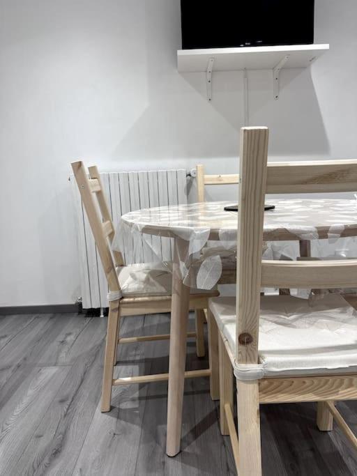 Appartement T4 En Hyper-Centre Bourgoin-Jallieu Εξωτερικό φωτογραφία