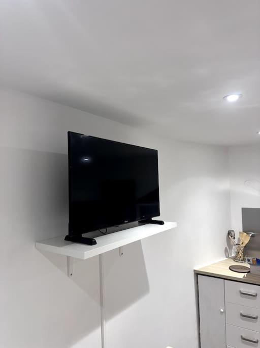 Appartement T4 En Hyper-Centre Bourgoin-Jallieu Εξωτερικό φωτογραφία